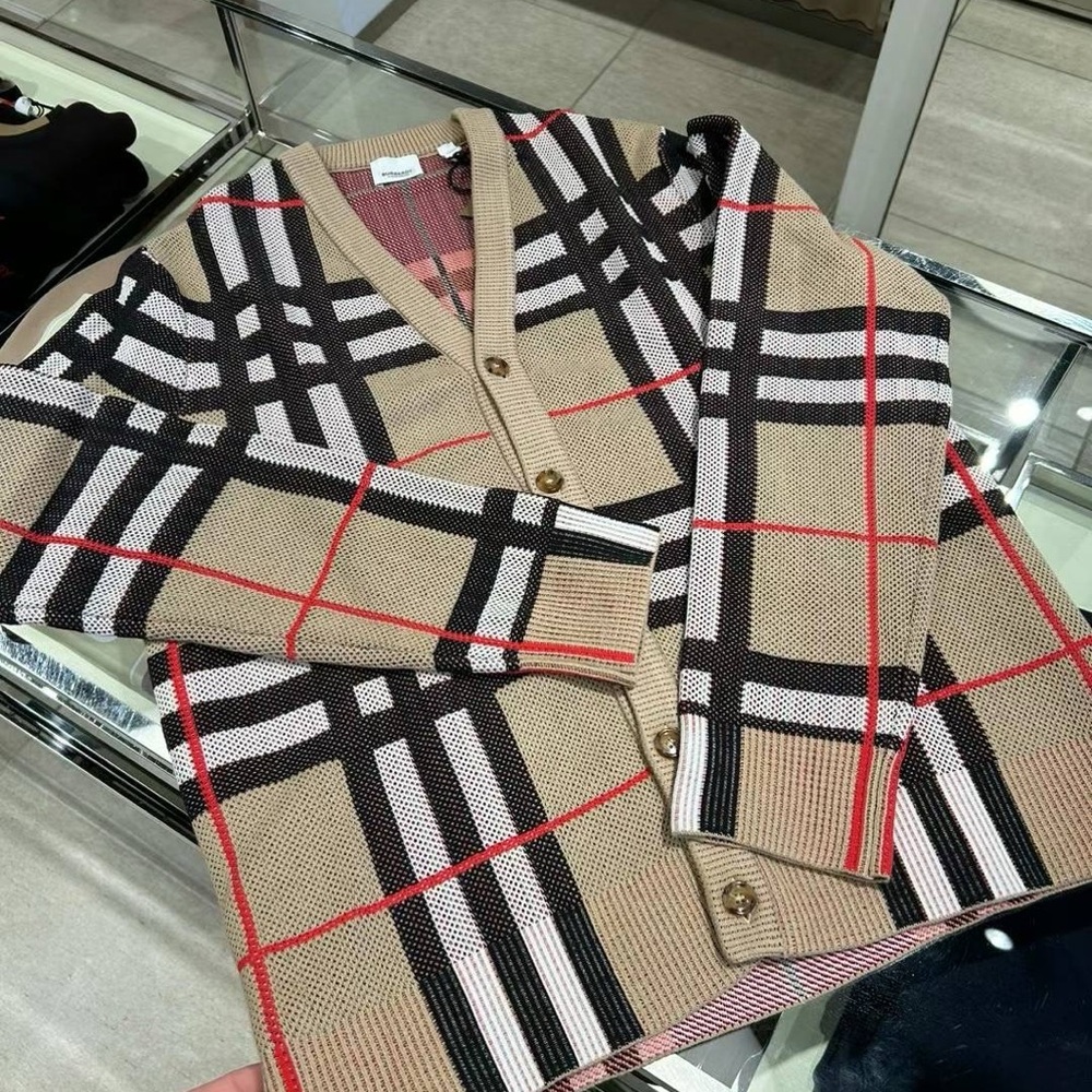 Authentic Burberry knit sweater